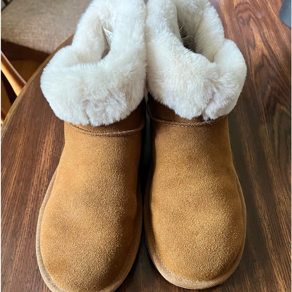 Kookaburra size 7 mini boots